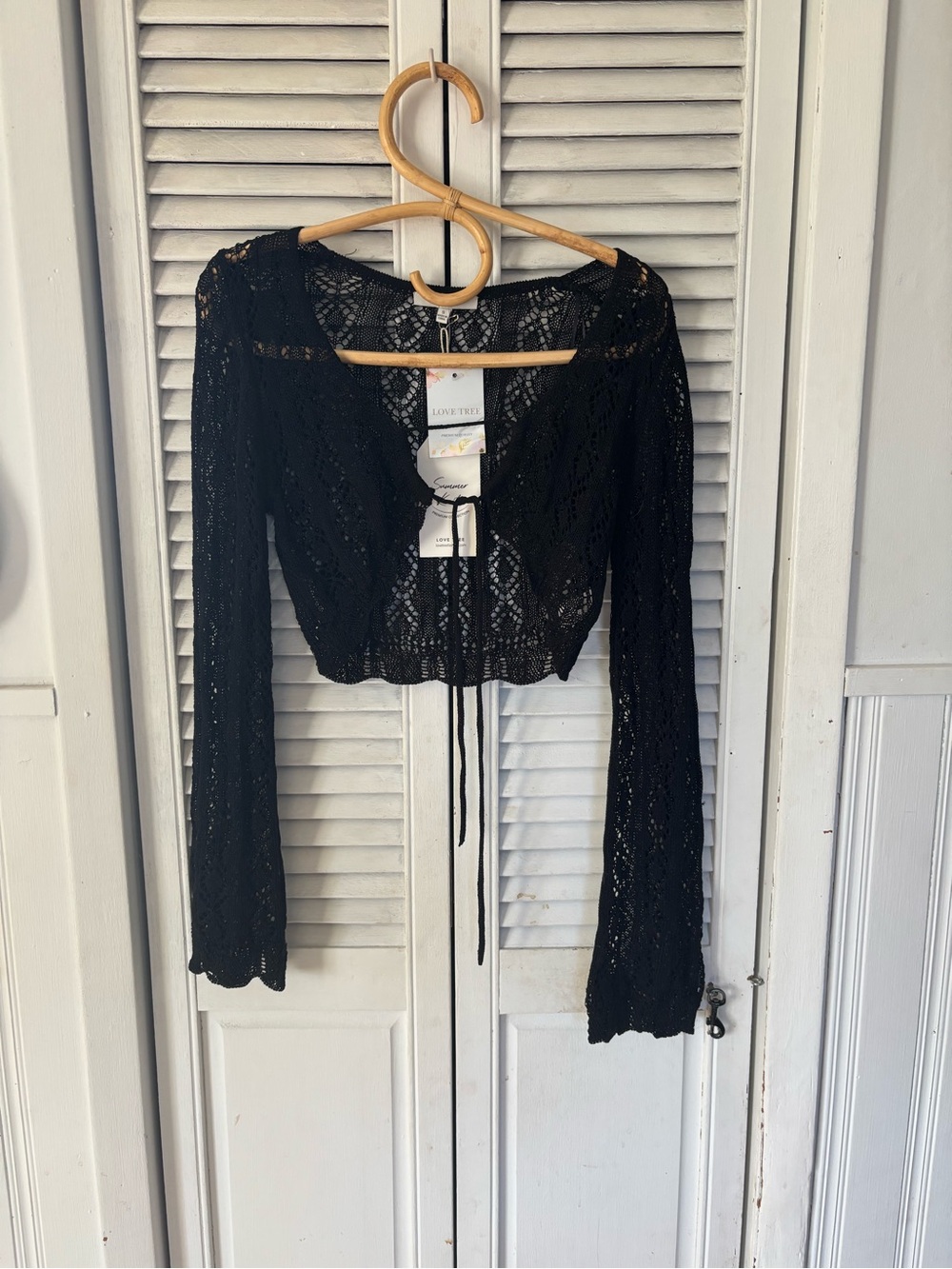 Love Tree Black Lace Tie-Front Long Sleeve Camisole